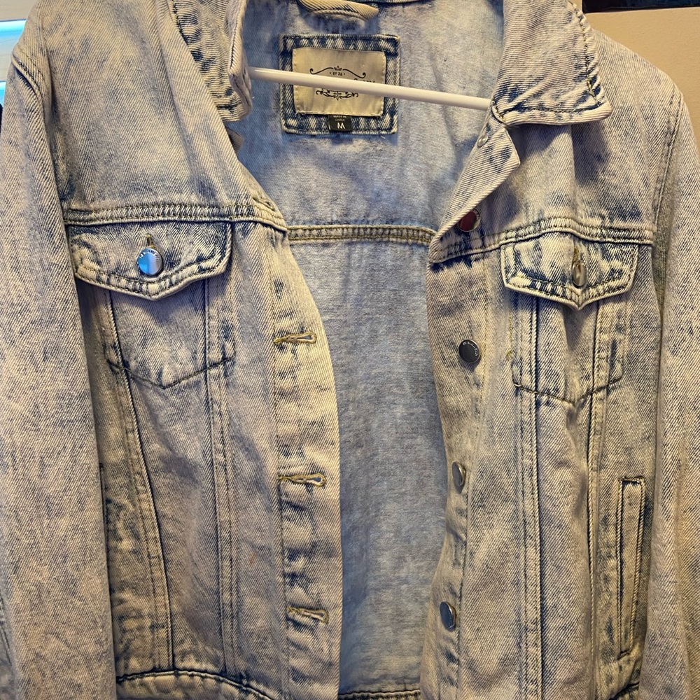 Cropped jean jacket